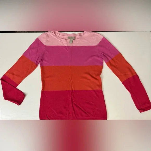 Two Banana Republic Sweaters - Picture 2 of 7